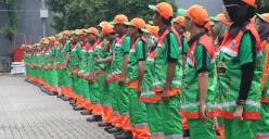 D-2 Puncak HUT TNI ke-80 Prabowo Disebut akan Hadir, DLH DKI Siapkan 2.100 Petugas Kebersihan di Kawasan Monas 
