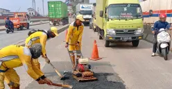 Aduan JAKI, 10.329 Titik Jalan Rusak Sudah Diperbaiki Pasukan Kuning Jakarta Utara Sepanjang Tahun 2025