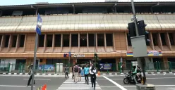 Cara Menggunakan Pelican Crossing di Stasiun Cikini, Pengguna Jalan Wajib Tahu