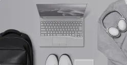 Spesifikasi Fujitsu FMV UX-K3 Laptop 14 Inci Teringan di Dunia, Bobotnya Hampir Sama Ringan dengan Sebotol Air Mineral