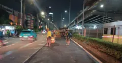 Tindak Lanjut Laporan Warga, Dinas Bina Marga Jaksel Turunkan 12 Personel Pasukan Kuning Perbaiki Jalan TB Simatupang Raya! 