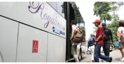 Hari Pertama Booking Royaltrans Dikeluhkan Pelanggan, Transjakarta Lakukan Evaluasi