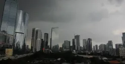 Potensi Cuaca Ekstrem hingga 3 Mei 2026! BPBD DKI Jakarta: Hujan Sedang hingga Lebat