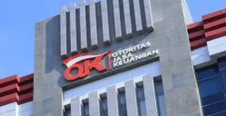   OJK Serahkan HS Tersangka Kasus Asuransi Jiwa Prolife dan BUkti Ke Kejari Jaksel