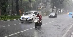 Curah Hujan Tinggi, BPBD DKI Jakarta: 12 RT Tergenang Banjir Akibat Luapan Kali Krukut
