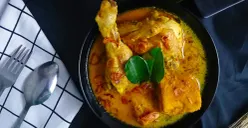 Tips Memasak Opor Ayam agar Kuah Tidak Pecah dan Tetap Gurih