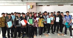 Peringati Hardiknas 2026, Sudin Pendidikan Jakarta Selatan Serahkan 346 Ijazah Siswa yang Alami Kendala Biaya! 