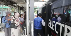 Halte Manggarai Ditutup Sementara Mulai Hari Ini! PT TransJakarta Siapkan Halte Temporer Cek Rutenya...