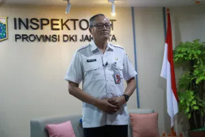 Inspektur Provinsi DKI Jakarta, Dhany Sukma Bagikan hasil investigasi kasus parkir liar Kalisari. (Sumber: Beritajakarta.id | Foto: Beritajakarta.id)