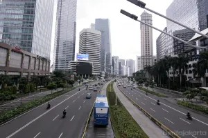 Menanggapi kebijakan WFH ASN DKI Jakarta ini, Anggota Komisi A DPRD DKI Jakarta, Kevin Wu berharap dapat menekan subsidi BBM. (Sumber: beritajakarta.id | Foto: beritajakarta.id)