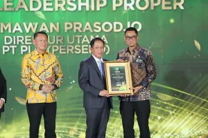 Penerimaan penghargaan Green Leadership PROPER 2025 sebagai bentuk konsistensi dalam mendorong transformasi energi hijau nasional.