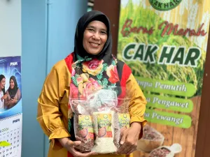 Transformasi Bisnis Mardiana: Dari Jualan Beras Rumahan Hingga Jadi Ikon Kuliner Cimanggis Berkat PNM Mekaar