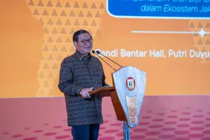 Gubernur DKI Jakarta Pramono Anung mendorong BUMD Jakarta berani ekspansi global, meningkatkan daya saing, dan memperkuat ekonomi daerah.