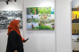 Color of Jakarta (COJ) 2026 tidak hanya menghadirkan pameran foto karya para nominator, tetapi juga menggelar workshop dan diskusi fotografi. (Sumber: beritajakarta.id | Foto: beritajakarta.id)