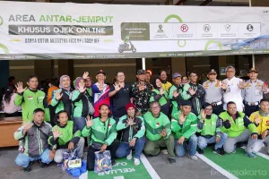 Kepala Dinas Perhubungan (Kadishub) DKI Jakarta, Budi Awaluddin, resmi meresmikan pangkalan khusus bagi pengemudi ojek online (ojol) di Terminal Terpadu Pulo Gebang, Cakung, Jakarta Timur. (Sumber: beritajakarta.id | Foto: beritajakarta.id)