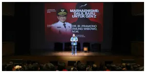 Gubernur DKI Jakarta Pramono Anung saat acara Launching dan Diskusi Buku Marhaenisme : Dalil Baru untuk Gen Z karya Rocky Gerung dan Airlangga Pribadi Kusman di Taman Ismail Marzuki, Menteng, Jakarta Pusat, Sabtu (4/7). (Sumber: beritajakarta.id)