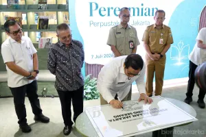 Gubernur DKI Jakarta Pramono Anung, Selasa (7/7), meresmikan layanan perdana Perpustakaan Jakarta Nyi Ageng Serang di Gedung Nyi Ageng Serang, Jakarta Selatan. (Sumber: beritajakarta.id | Foto: beritajakarta.id)