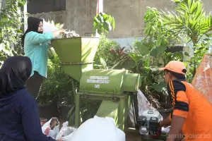 upaya pengelolaan sampah dari sumber dengan menghadirkan 56 fasilitas pengelolaan sampah organik di Kebayoran Lama Selatan, Jakarta Selatan. (Sumber: Beritajakarta.id | Foto: Beritajakarta.id)