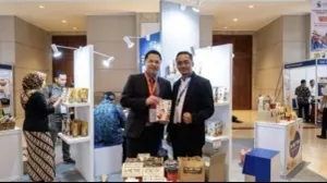 UMKM Brownies Ketan It's Me Time asal Sidoarjo berkembang bersama BRI melalui pembinaan Rumah BUMN hingga sukses menembus pasar internasional.