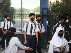 Suku Dinas Kesehatan (Sudinkes) Jakarta Timur gencarkan upaya preventif dan promotif untuk mencegah infeksi maupun penukaran penyakit HIV/AIDS di pelajar. (Sumber: beritajakarta.id | Foto: beritajakarta.id)