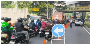 Pengendara Diminta Hindari Jalan Kapten Tendean (Sumber: beritajakarta.id)