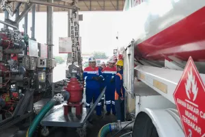 Gandeng Direktur Pemasaran Ritel, Pertamina Patra Niaga Regional JBB Pastikan Suplai BBM Bandung Aman