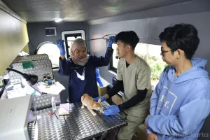 Layanan mobil klinik hewan keliling (KHK) di Jakarta Barat telah melayani pemeriksaan kesehatan 41 hewan peliharaan warga di tiga kelurahan, Senin (13/7) hingga Rabu (15/7) kemarin (Sumber: beritajakarta.id)