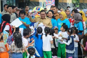 Pemprov DKI Jakarta menyatakan dukungan penuh terhadap kebijakan pemerintah pusat yang membatasi akses media sosial (medsos) bagi anak di bawah usia 16 tahun (Sumber: Beritajakarta.id | Foto: Beritajakarta.id)