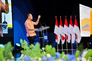 Menteri Energi dan Sumber Daya Mineral (ESDM), Bahlil Lahadalia Umumkan Soal Mandatori B50. (Sumber: esdm.go.id)