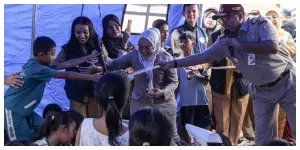 Wakil Gubernur DKI Jakarta Rano Karno Jamik Pendidikan Anak-anak Penyintas Kebakaran Kebon Kosong Terpenuhi (Sumber: beritajakarta.id)