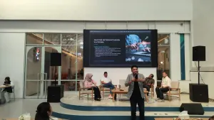 Infogresik Ajak Pelaku Kreatif Ubah Homeless Media Jadi Rumah Aspirasi Warga