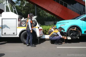 Dinas Perhubungan (Dishub) DKI Jakarta menggelar Operasi Penertiban Parkir Liar serentak di lima wilayah kota administrasi mulai Senin (8/6). (Sumber: beritajakarta.id | Foto: beritajakarta.id)