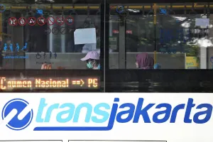 Wacana penyesuaian tarif Transjakarta kembali mengemuka di tengah meningkatnya kebutuhan pembiayaan transportasi publik di Jakarta. (Sumber: beritajakarta.id | Foto: beritajakarta.id)