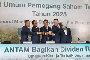 Rapat Umum Pemegang Saham Tahunan Tahun  Buku 2025 (RUPST 2025) PT ANTAM (Persero) Tbk (ANTM) atau ANTAM menyetujui pembagian dividen sebesar  Rp5,04 triliun atau 70% dari laba bersih Tahun Buku 2025. (Foto: Dok Antam)