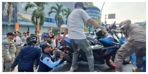 Penindakan Parkir Liar di Jaku (Sumber: beritajakarta.id)