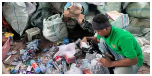 Pemilahan Sampah dari Sumbernya (Sumber: beritajakarta.id)