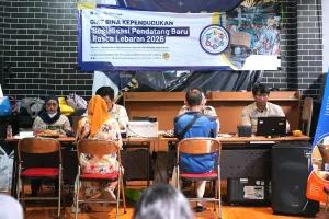 Dinas Kependudukan dan Pencatatan Sipil (Dukcapil) DKI Jakarta mencatat tahun ini sebanyak 22.617 jiwa pindah keluar Jakarta. (Sumber: beritajakarta.id | Foto: beritajakarta.id)