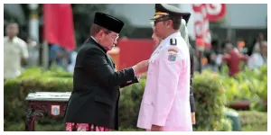 Gubernur DKI Jakarta Pramono Anung melantik pejabat di lingkungan Pemprov DKI Jakarta. (Sumber: beritajakarta.id)