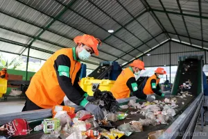 Salah satu fokus pembahasan dalam rapat RKPD adalah penanganan sampah ibu kota. (Sumber: beritajakarta.id | Foto: beritajakarta.id)