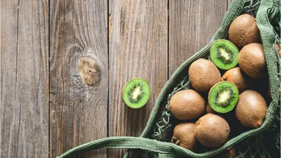 Ilustrasi. Buah kiwi dikenal sebagai salah satu superfood karena kandungan nutrisinya yang tinggi.