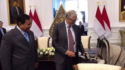 Bertemu Bobby Kertanegara dan Ikut memantau Program MBG, kehadiran Bill Gates ke Indonesia juga untuk memberikan dana hibah dengan nilai mencapai Rp2,6 triliun