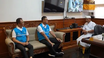 Gangguan kelistrikan di Bali bermula pada Jumat (2/5) ketika saluran kabel bawah laut yang menghubungkan Jawa dan Bali mengalami gangguan.
