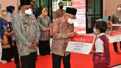 7 Program Bantuan Sosial Ini Cair di Februari 2025, Mulai dari BLT hingga BPJS Gratis