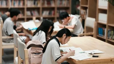 Lolos Seleksi SPMB Jabar 2025 Tahap 1? Ini Panduan Daftar Ulang dan Dokumen yang Harus Disiapkan