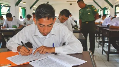 Ilustrasi. Program pembinaan siswa bermasalah di barak militer yang diinisiasi oleh Gubernur Jawa Barat, Dedi Mulyadi, telah memasuki hari keempat dan menuai berbagai tanggapan. 