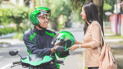Pemerintah telah resmi perintahkan perusahaan aplikasi ojek online (ojol) untuk memberikan THR atau Bonus Hari Raya (BHR) kepada pengemudi