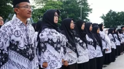 Inisiatif ini diharapkan menjadi langkah besar dalam reformasi sistem pembayaran tunjangan dan bantuan bagi para guru di Indonesia.
