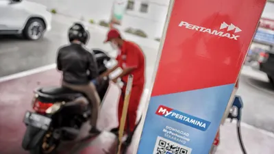 Menurut Fitra Eri, kendaran bermotor harus diisi dengan bahan bakar yang sesuai standar, tidak boleh dibawa nilai minimal oktan.