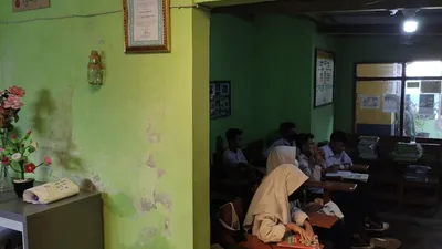 Kementerian Agama (Kemenag) memberikan perlindungan jaminan sosial ketenagakerjaan (Jamsostek) untuk 165.768 Guru Madrasah Non ASN.
