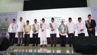 Acara manasik haji nasional turut dihadiri Menteri Agama RI Nasaruddin Umar dan Wakil Kepala Badan Penyelenggara Haji Dahnil Simanjuntak.